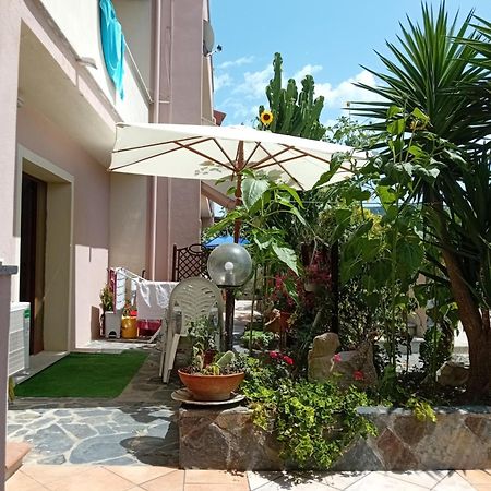 Casa Terme Romane กัสเตลซาร์โด ภายนอก รูปภาพ